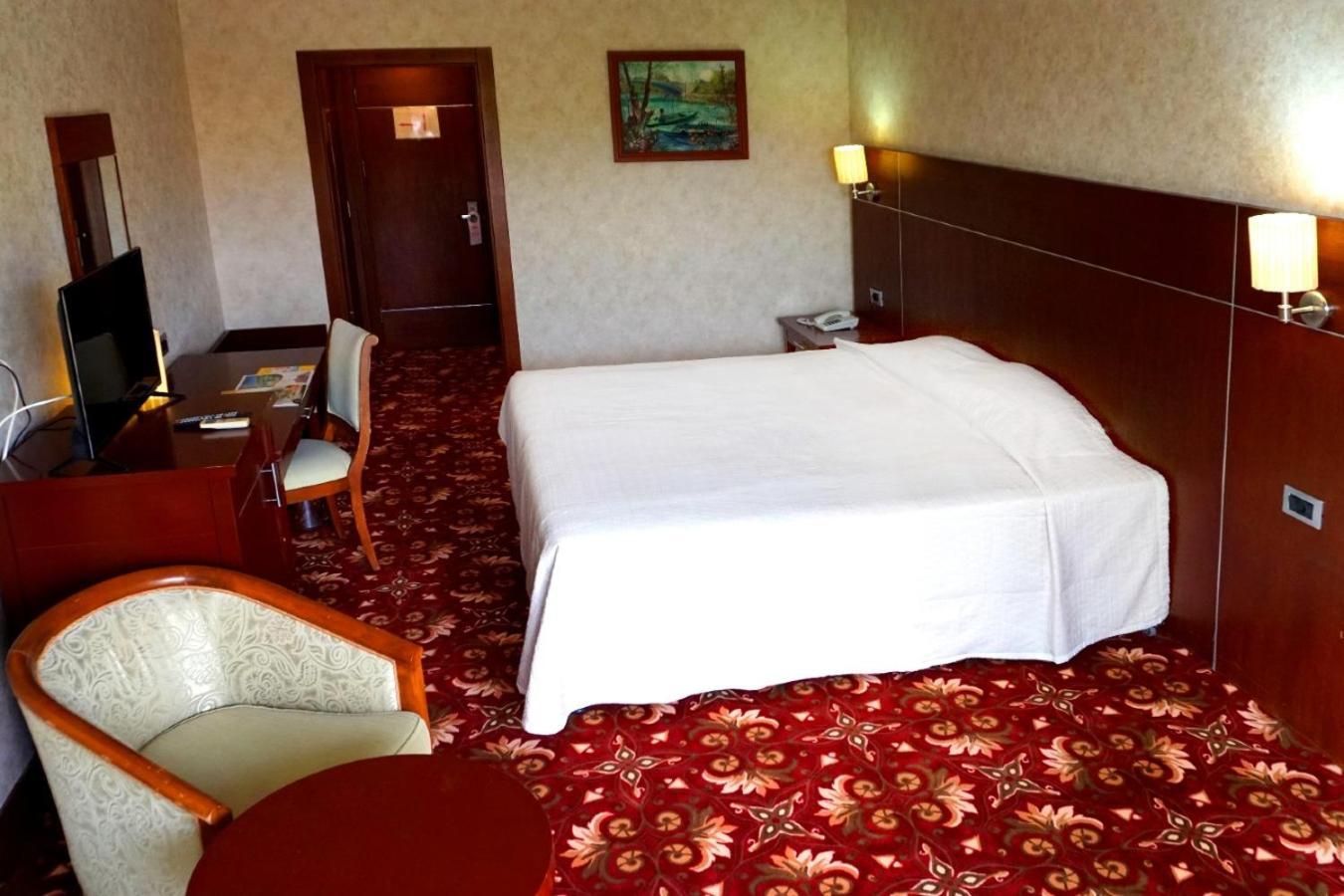 Queen Thermal Resort Hotel Emet Экстерьер фото